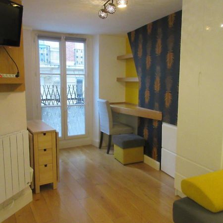 Cosy Studio Of 17 Square Meters At Place Monge 75005 Parigi Esterno foto